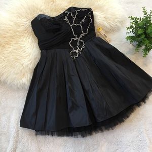 Alice + Olivia black rhinestone party dress XS